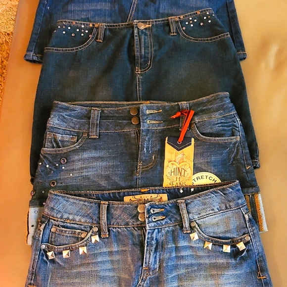 Lot (4) Denim Skirts - Juniors (sizes 1, 3, & 5/6) - Picture 1 of 9